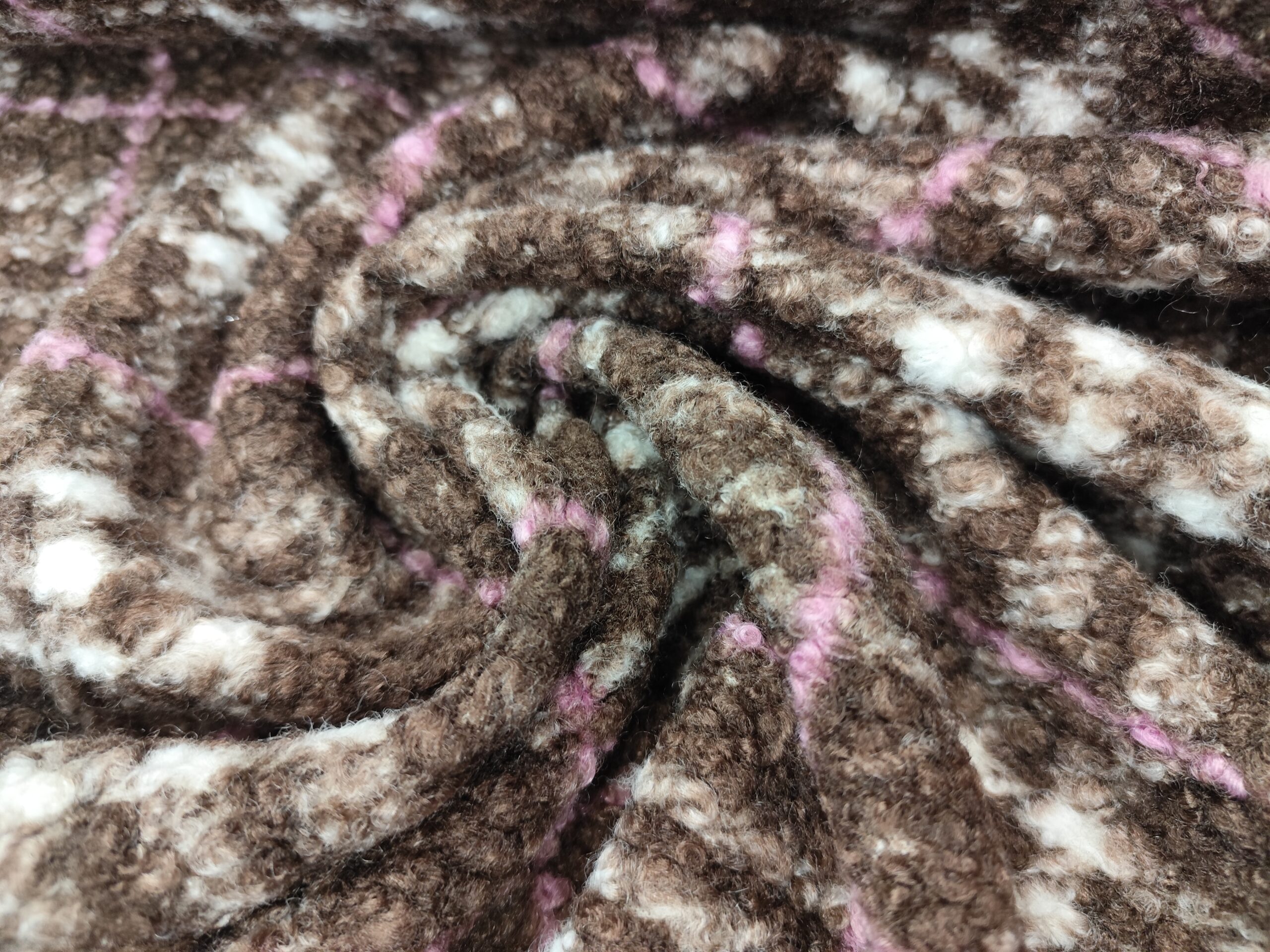 PAÑO BOUCLÉ MARRON/ROSA - Imagen 2